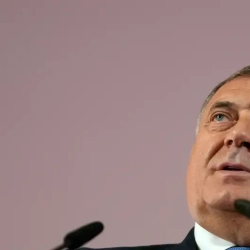 Godina sa Dodikom: pad bez kraja